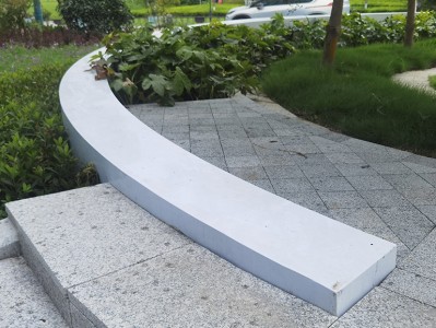 玻璃钢树池座椅——城市绿化与人性化设计的完美结合